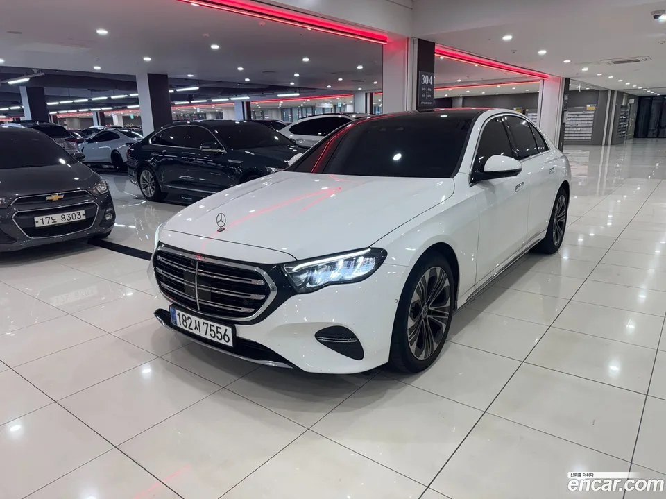Mercedes-Benz E-Class E220d 4MATIC 2024 — photo 1, buy with delivery to Moscow