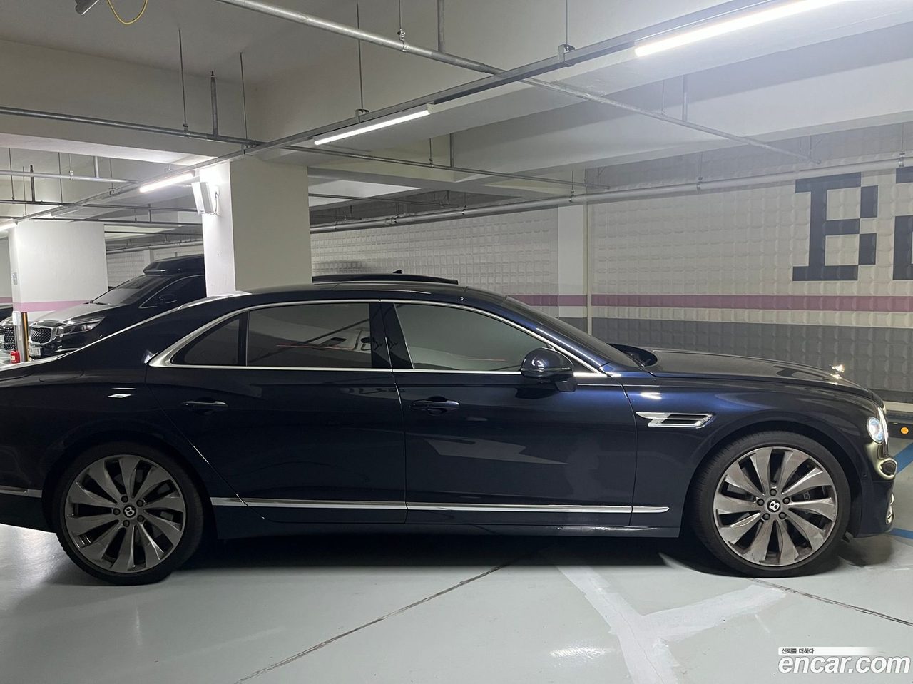Bentley Flying Spur 2022 — 3