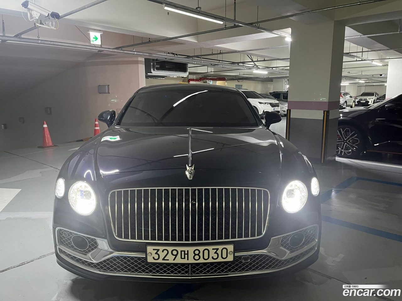 Bentley Flying Spur 2022 — 5