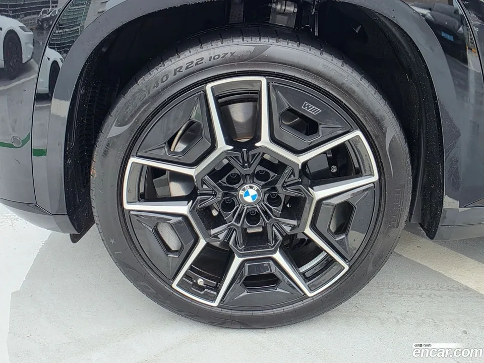 BMW XM 4.4 2025 — thumbnail 2