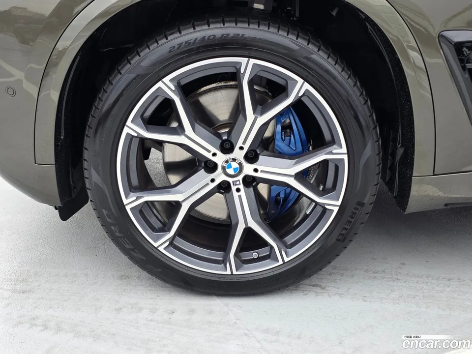 BMW X5 xDrive 40i M 2025 — thumbnail 5