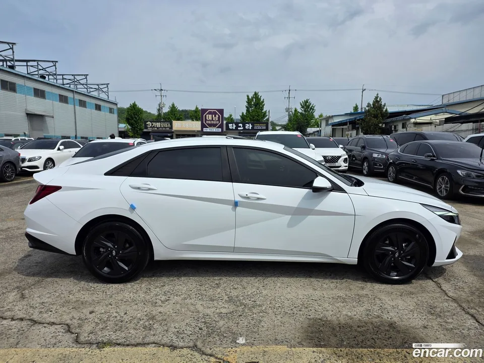 Hyundai Avante 1.6 2022 — thumbnail 4