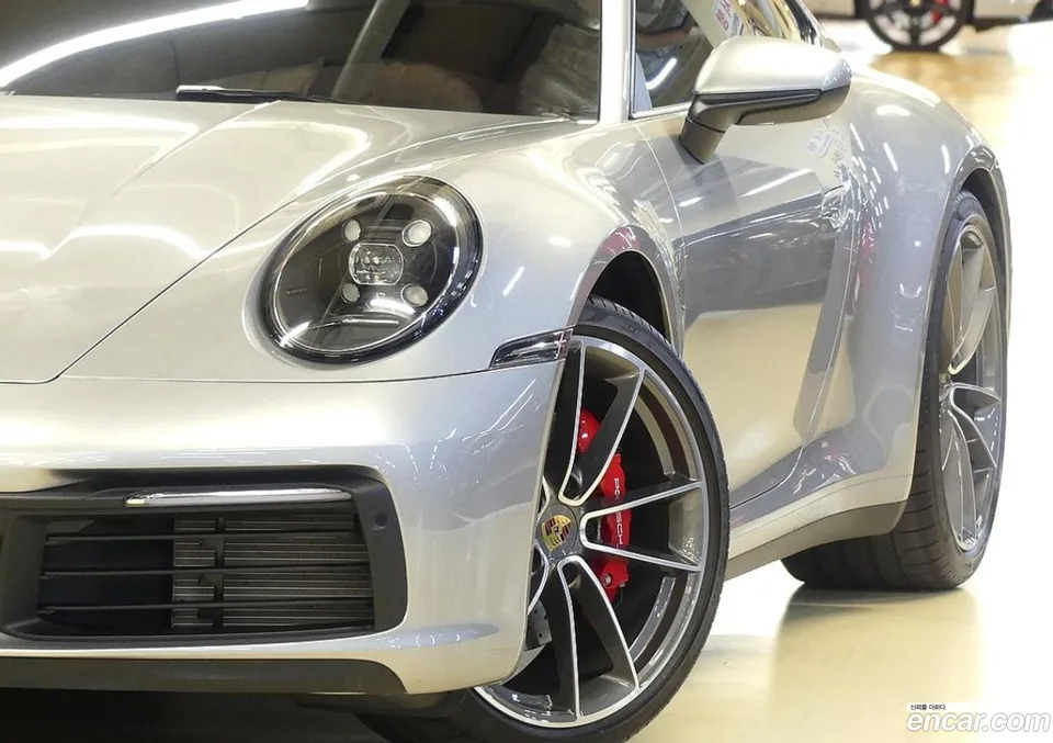 Porsche 911 (992) S 2024 — thumbnail 2
