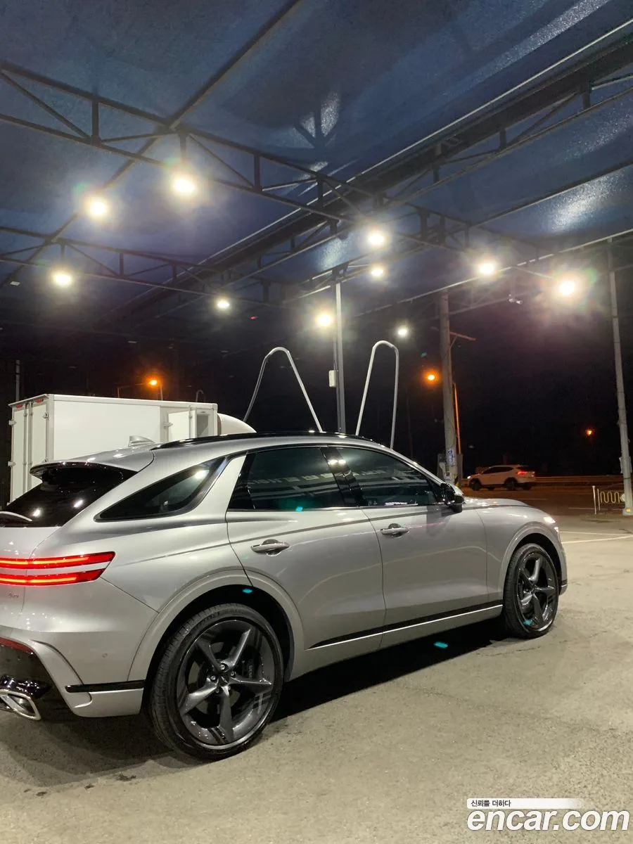 Genesis GV70 2.5T AWD 2024 — thumbnail 3