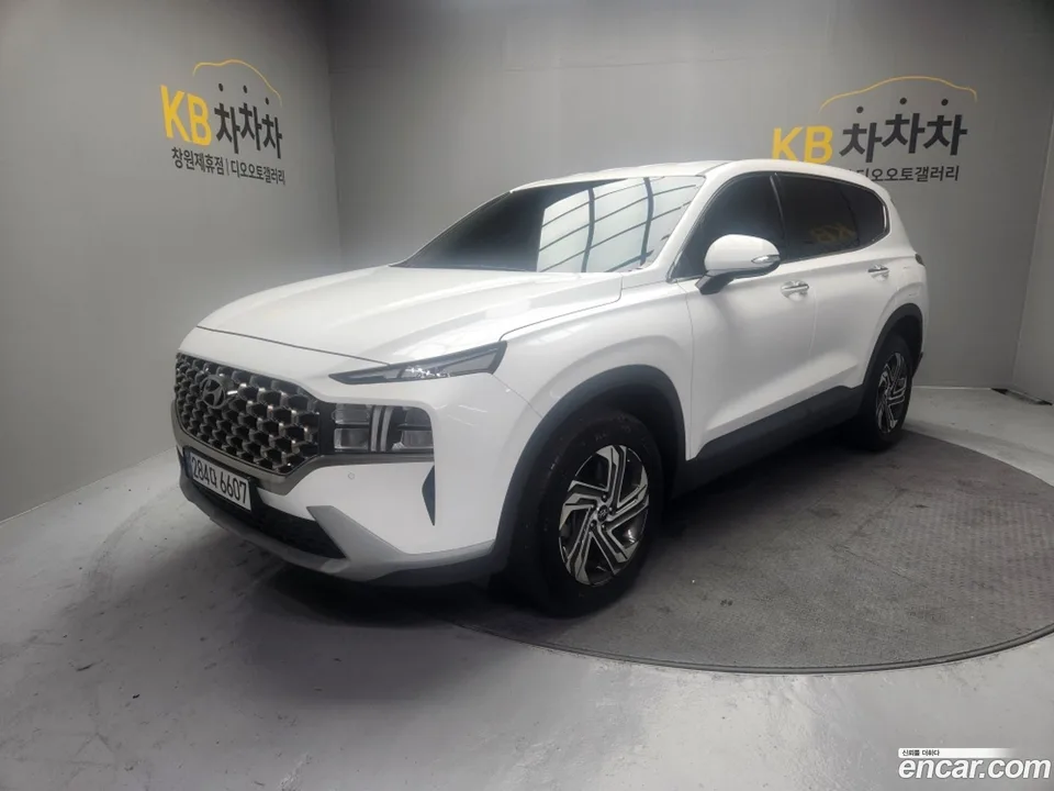 Hyundai SantaFe 2.5T 2WD 2022 — photo 1, buy with delivery to Moscow