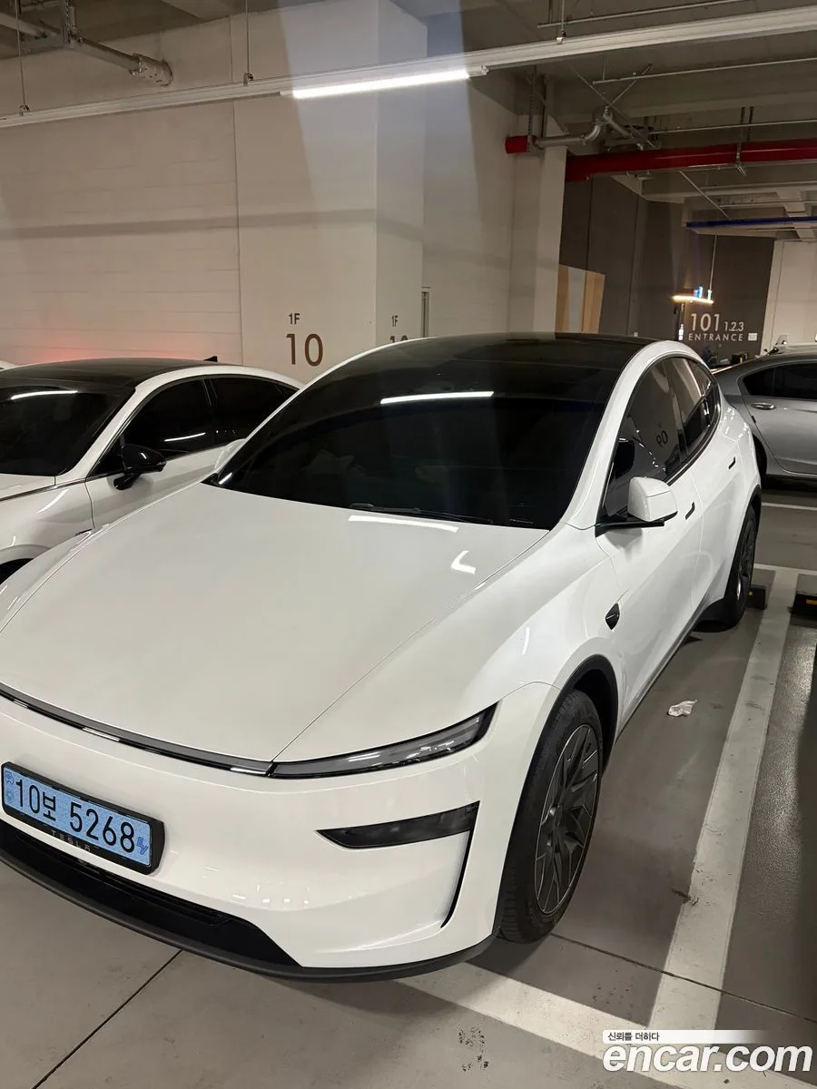 Tesla Model Y L AWD 2026 — thumbnail 5