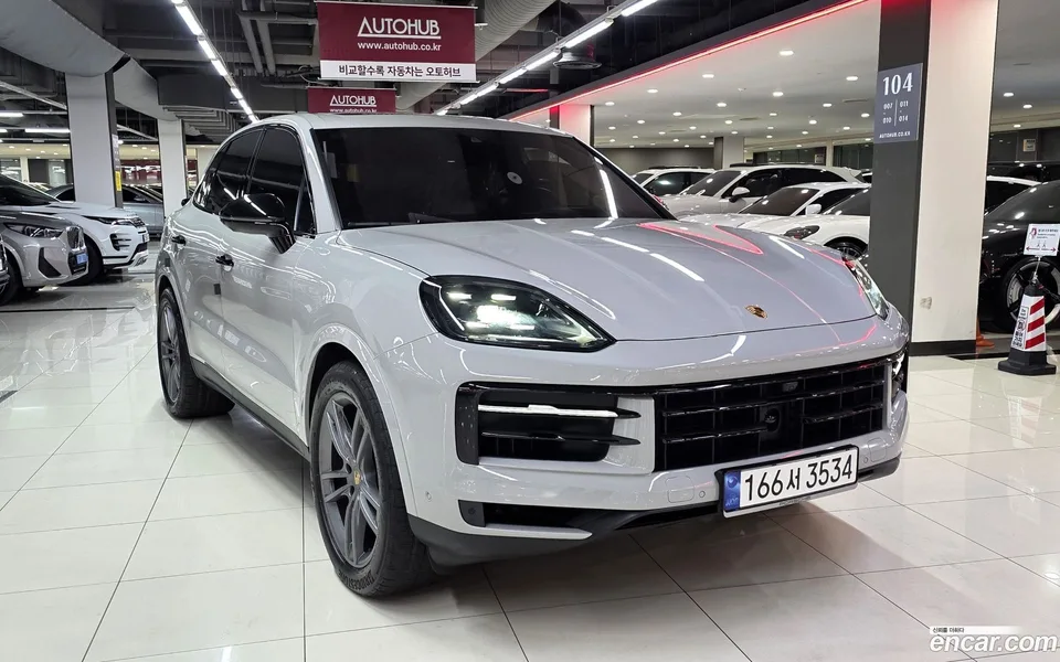 Porsche Cayenne 3.0 2023 — thumbnail 3