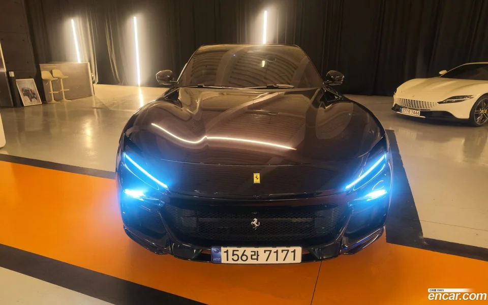 Ferrari Purosangue 6.5 V12 2024 — thumbnail 2