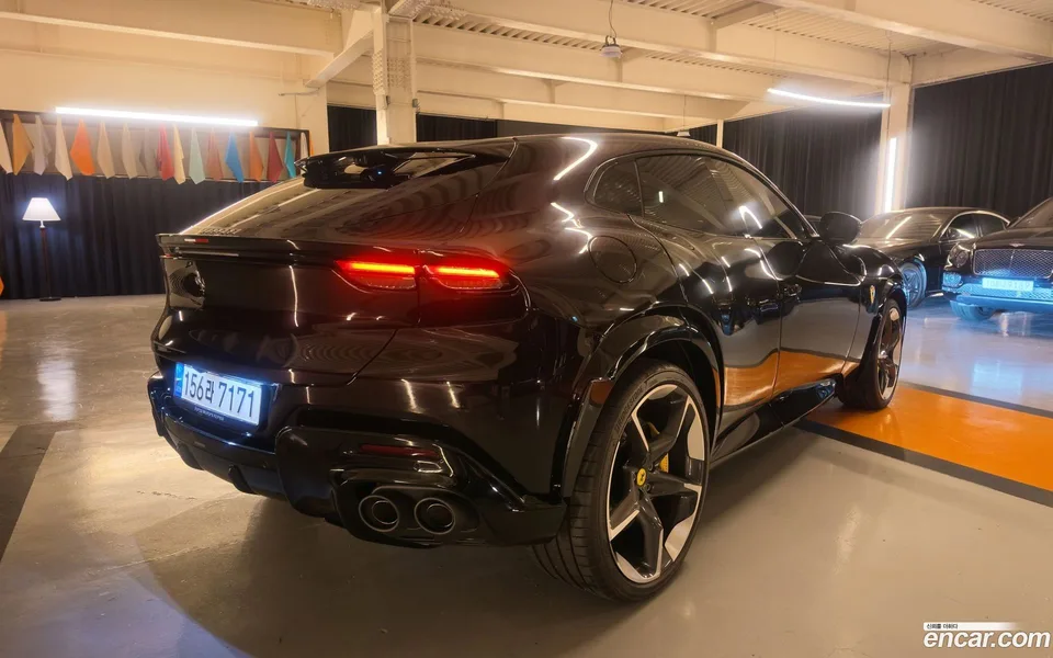 Ferrari Purosangue 6.5 V12 2024 — thumbnail 4