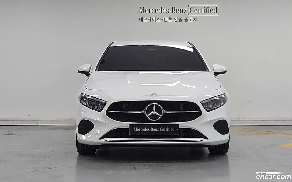 Mercedes-Benz A-Class A220 2026 — thumbnail 3