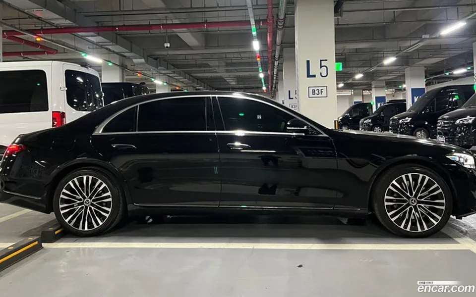 Mercedes-Benz S-Class S450L 4MATIC 2024 — thumbnail 4