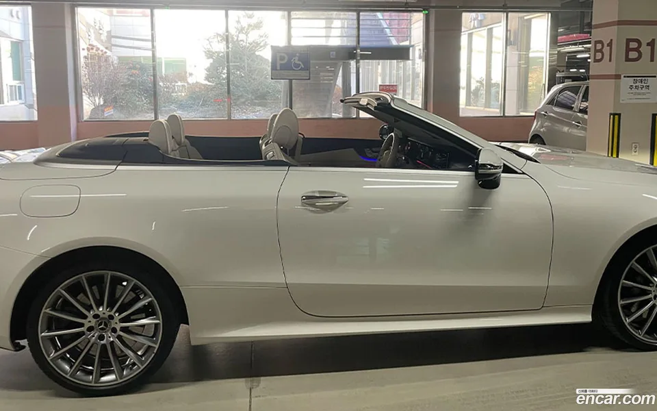 Mercedes-Benz E-Class E450 4MATIC 2022 — thumbnail 2