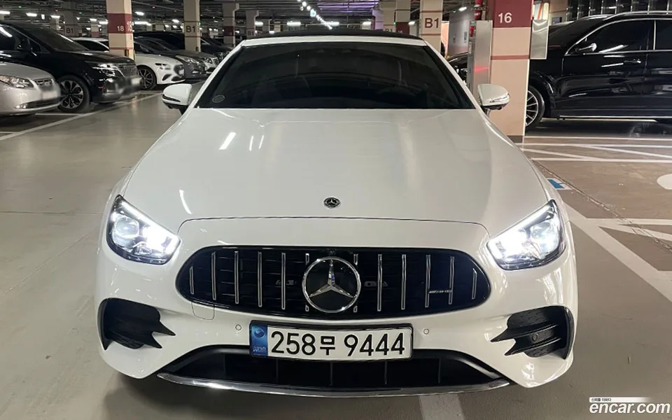 Mercedes-Benz E-Class E450 4MATIC 2022 — photo 1, buy with delivery to Moscow