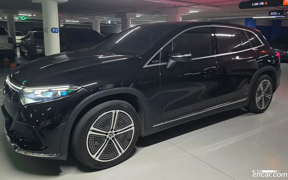 Mercedes-Benz EQS SUV EQS450 4MATIC 2023 — thumbnail 3