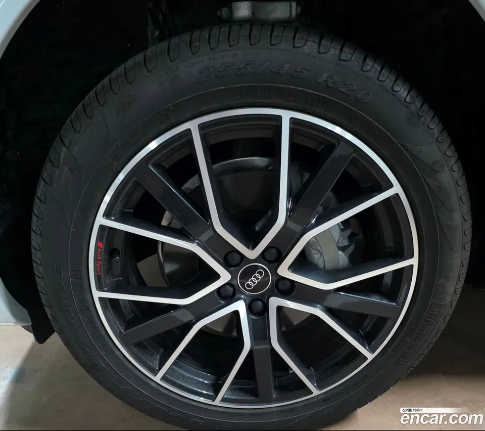 Audi Q5 45 TFSI 2023 — thumbnail 2