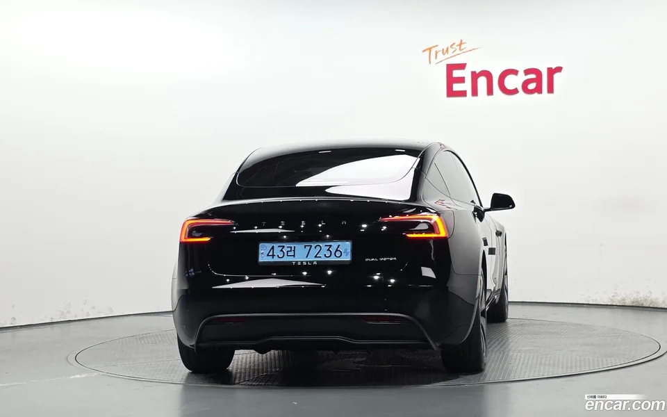 Tesla Model 3 AWD 2024 — thumbnail 4