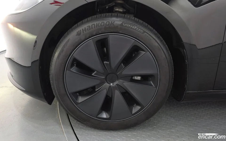 Tesla Model 3 AWD 2024 — thumbnail 5