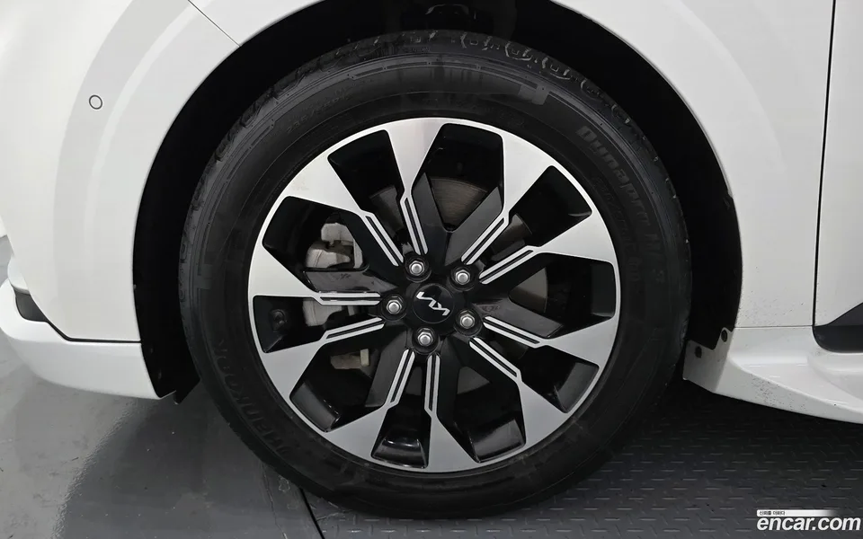 Kia Carnival 9 2022 — thumbnail 5