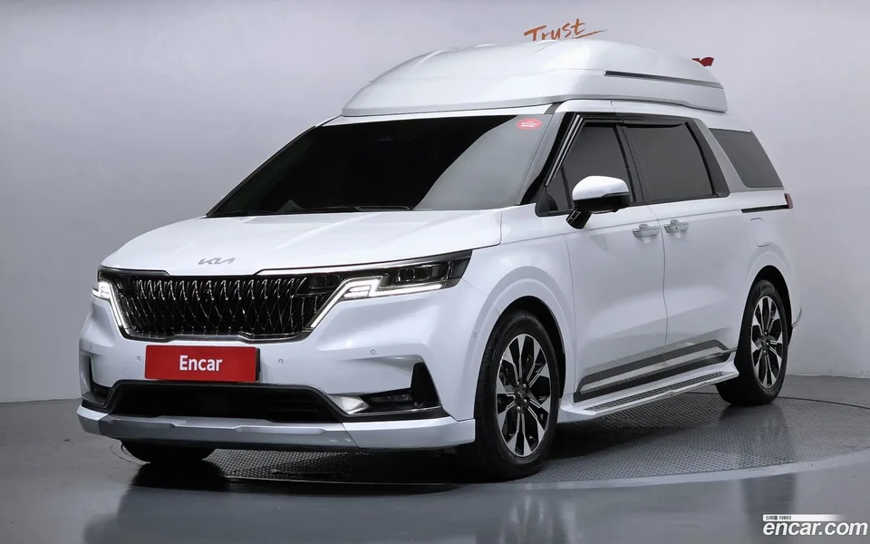 Kia Carnival 9 2022 — photo 1, buy with delivery to Moscow