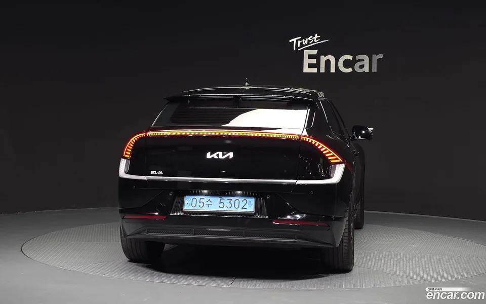 Kia EV6 2023 — thumbnail 4
