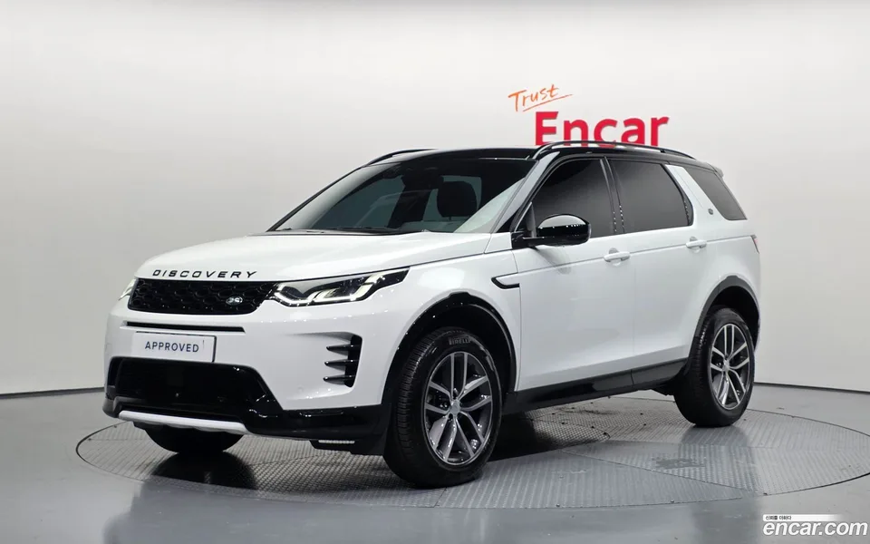 Land Rover Discovery Sport P250 SE 2025 — photo 1, buy with delivery to Moscow