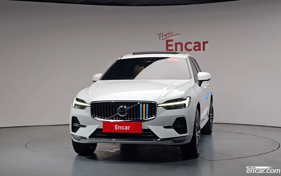 Volvo XC60 B6 2023 — thumbnail 3