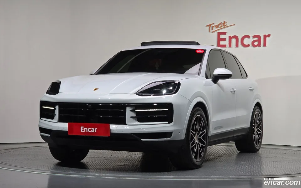 Porsche Cayenne 3.0 2024 — photo 1, buy with delivery to Moscow