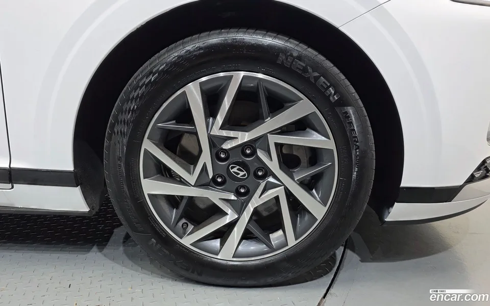 Hyundai Grandeur 3.5 LPG 2WD 2023 — thumbnail 2