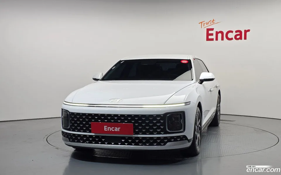 Hyundai Grandeur 3.5 LPG 2WD 2023 — thumbnail 3