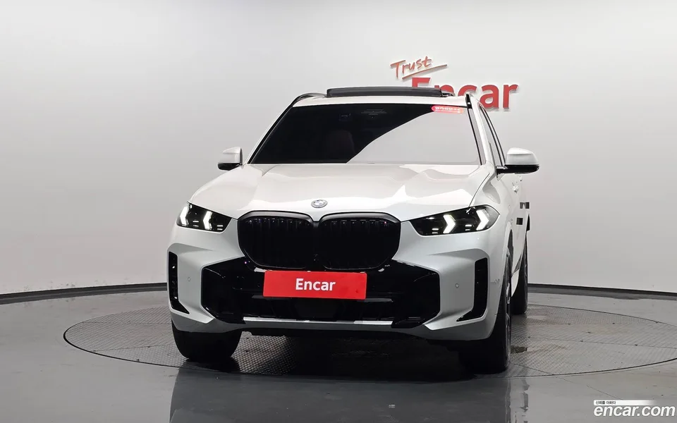 BMW X5 xDrive 50e M 2025 — thumbnail 3