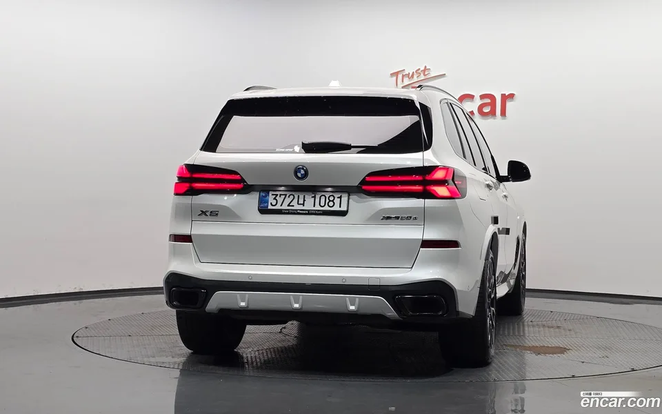 BMW X5 xDrive 50e M 2025 — thumbnail 4