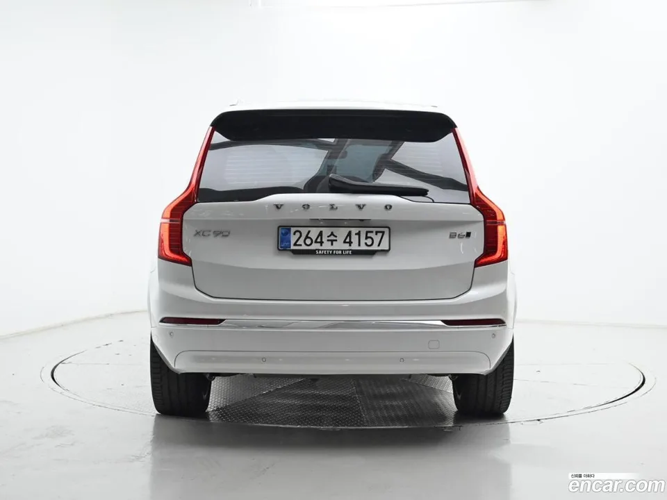 Volvo XC90 B6 2025 — thumbnail 4