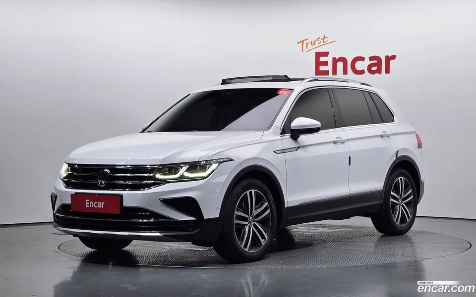 Volkswagen Tiguan 2.0 TDI 2022 — фото 1, купить с доставкой в Москву