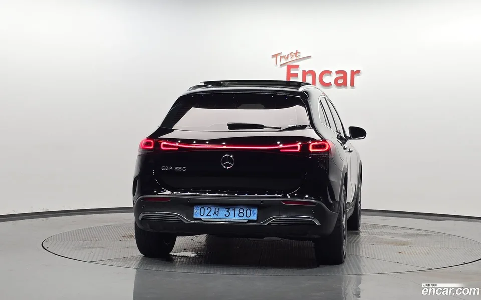 Mercedes-Benz EQA EQA250 AMG 2024 — thumbnail 4