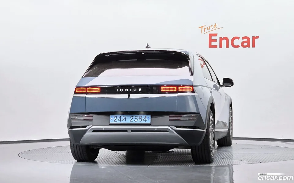 Hyundai Ioniq 5 2024 — thumbnail 4