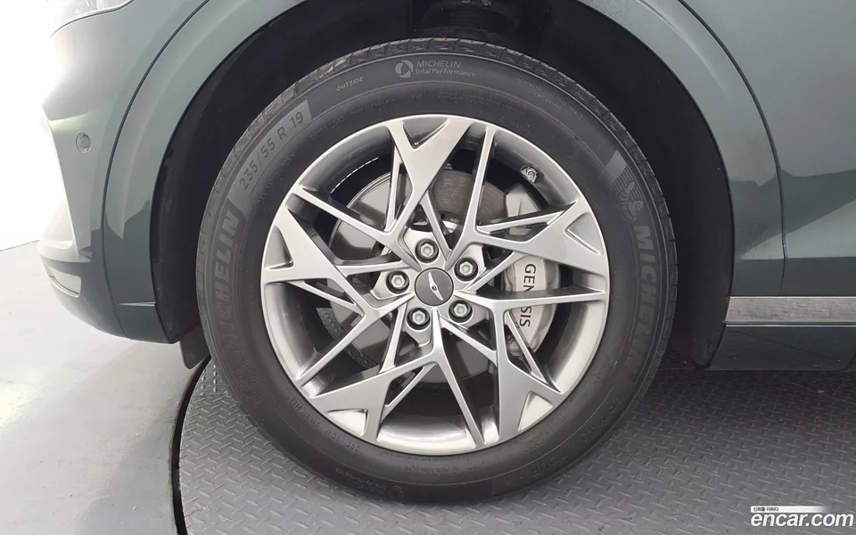 Genesis GV70 2.5T AWD 2023 — thumbnail 5