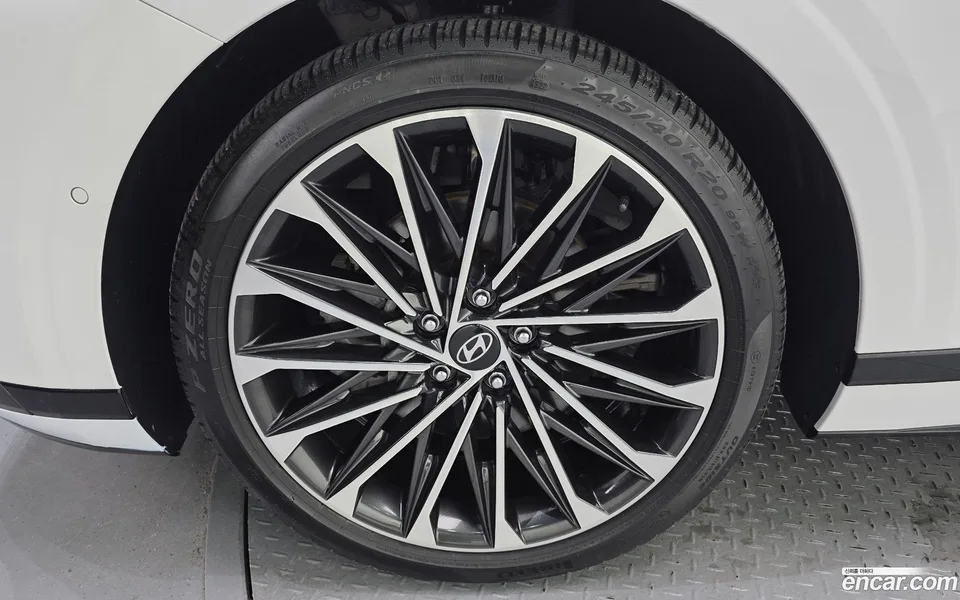 Hyundai Grandeur 2.5 2WD 2022 — thumbnail 2