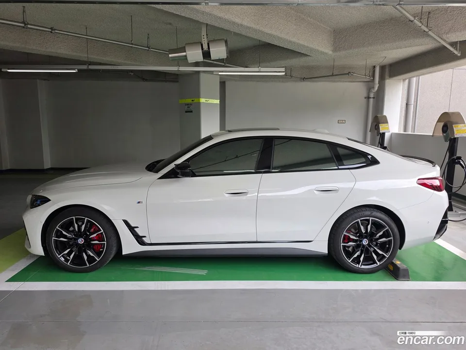 BMW i4 M50 2025 — миниатюра 3