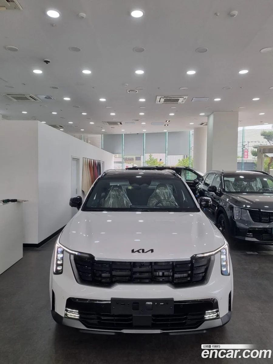 Kia Sorento HEV 1.6 2WD 2026 — фото 1, купить с доставкой в Москву