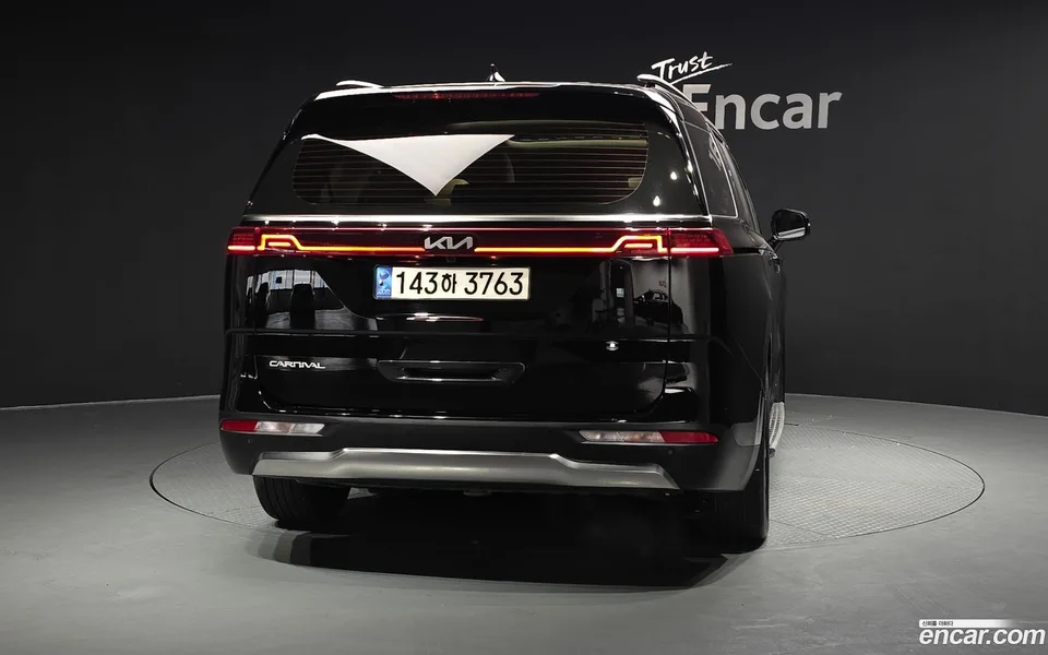Kia Carnival 9 2022 — thumbnail 4