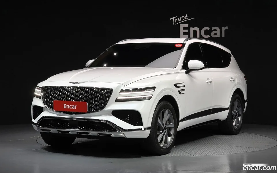 Genesis GV80 2.5T AWD 2024 — photo 1, buy with delivery to Moscow