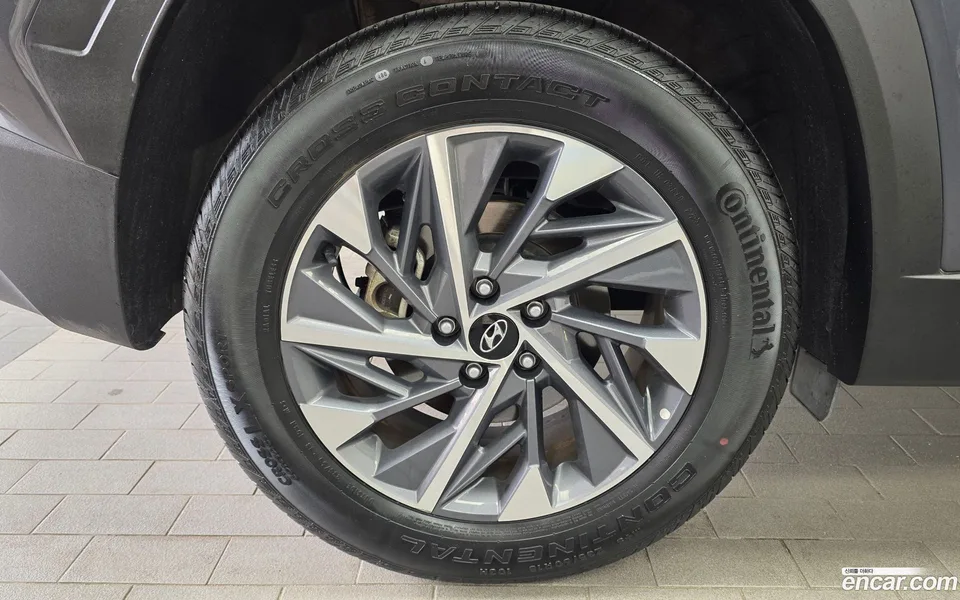 Hyundai Tucson Hybrid 4WD 2023 — thumbnail 2