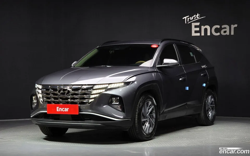 Hyundai Tucson Hybrid 4WD 2023 — photo 1, buy with delivery to Moscow
