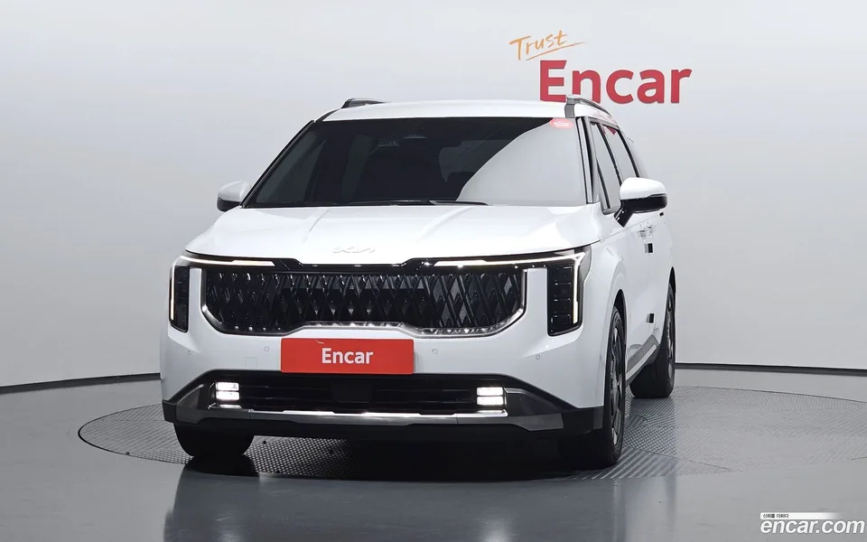 Kia Carnival 9 2024 — thumbnail 3