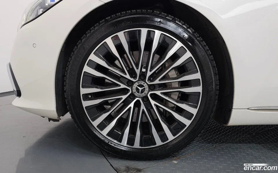 Mercedes-Benz S-Class S450L 4MATIC 2023 — thumbnail 2