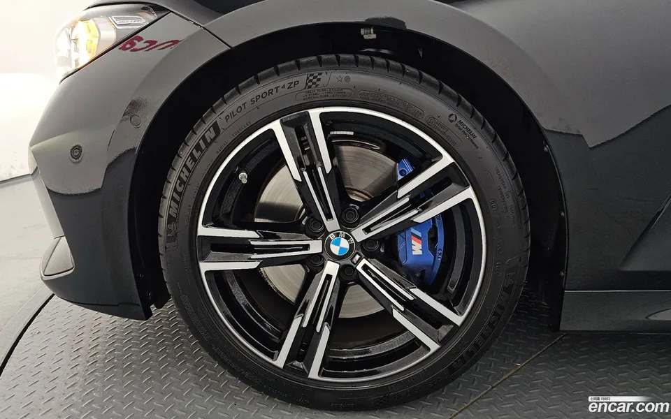 BMW 3 Series 320i M 2024 — thumbnail 5