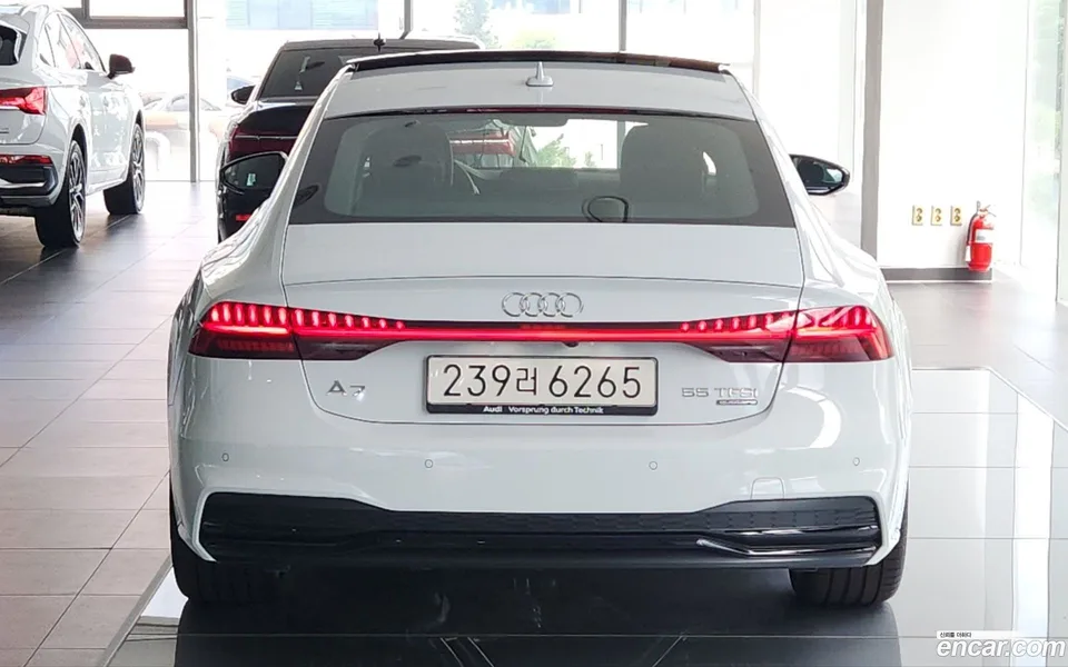 Audi A7 (4K) 55 TFSI 2025 — thumbnail 4