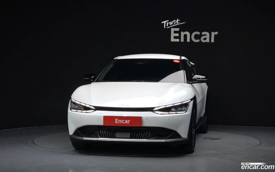 Kia EV6 2023 — thumbnail 3
