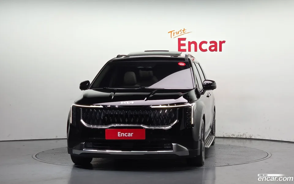 Kia Carnival 7 2024 — thumbnail 3