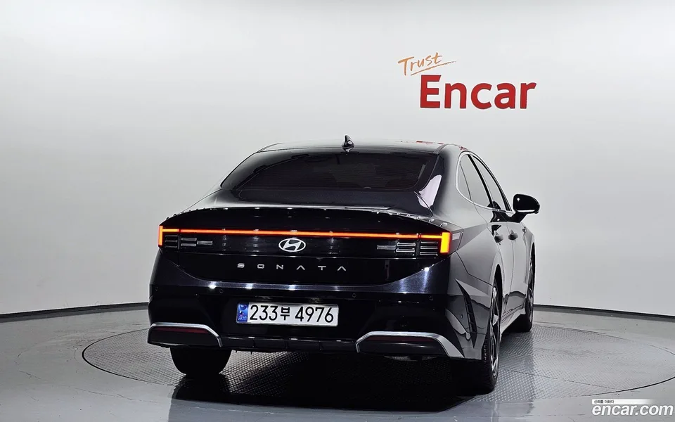 Hyundai Sonata The Edge Hybrid 2023 — thumbnail 4